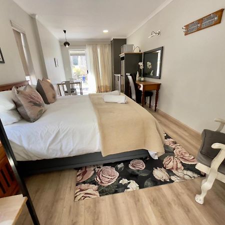 Meander Stay Кларенс Екстериор снимка