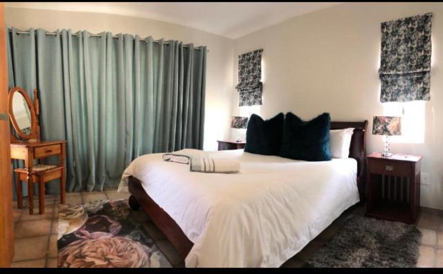 Meander Stay Кларенс Екстериор снимка